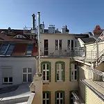 Stary Rynek 75 By View-apartments * Poznan