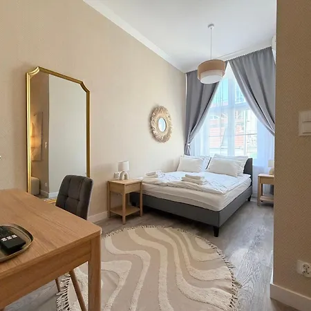 Stary Rynek 75 By View-apartments 포즈난