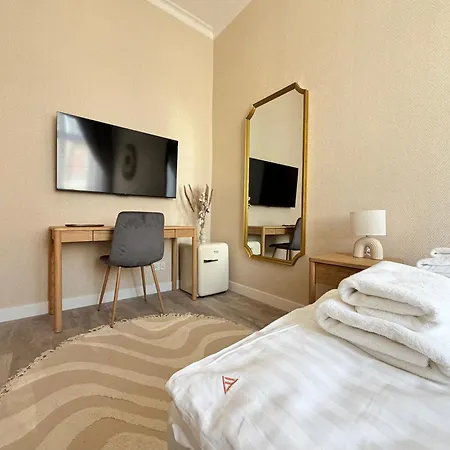 Stary Rynek 75 By View-apartments 포즈난